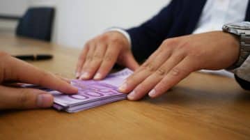 Quel salaire net pour emprunter 200 000 euros ?